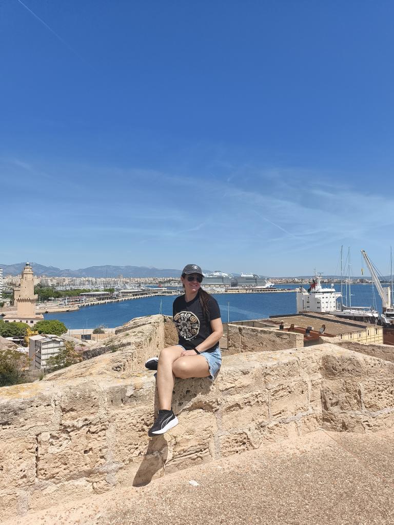614570663: Chica busca chico en Mallorca