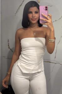 611255447: Chica busca chico en Sevilla