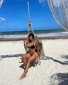 613665201: Chica busca chico en Ibiza