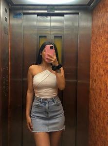 621097633: Chica busca chico en Madrid