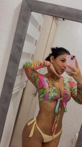 744251303: Chica busca chico en Málaga