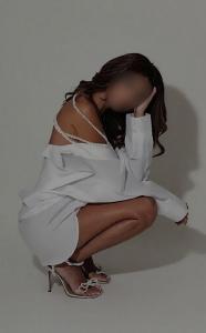 663490795: Chica busca chico en Málaga