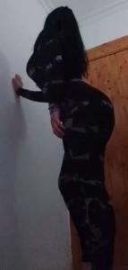 604919236: Chica busca chico en Sevilla