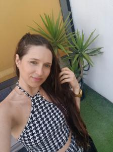 653223810: Chica busca chico en Gerona
