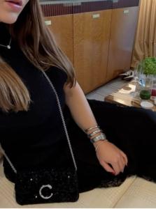 632054051: Chica busca chico en Sevilla