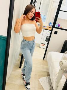 672643168: Chica busca chico en Málaga