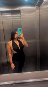 697759343: Chica busca chico en Madrid