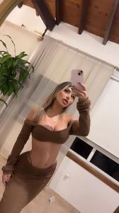 677374943: Chica busca chico en Barcelona