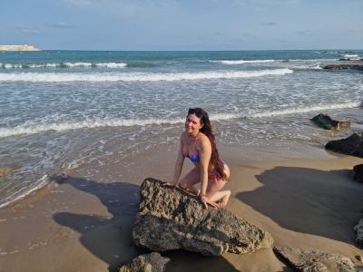 653223810: Chica busca chico en Gerona