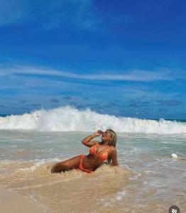 631445336: Chica busca chico en Alicante