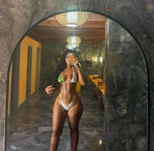 613773790: Chica busca chico en Madrid