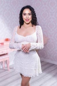 669022765: Chica busca chico en Barcelona