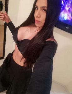 611316482: Chica busca chico en Navarra