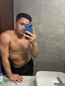 643544131: Chico busca chica en Murcia