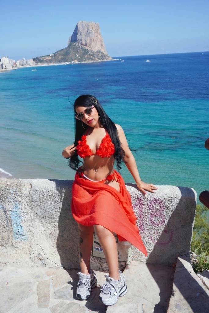 Chica busca chico en Alicante: 