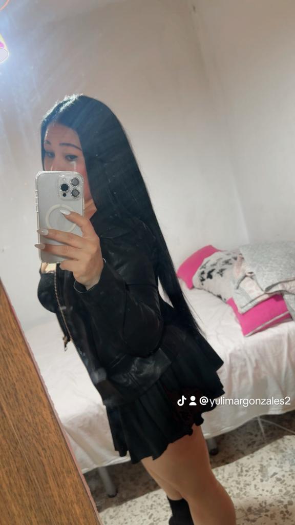Chica busca chico en Cádiz: 