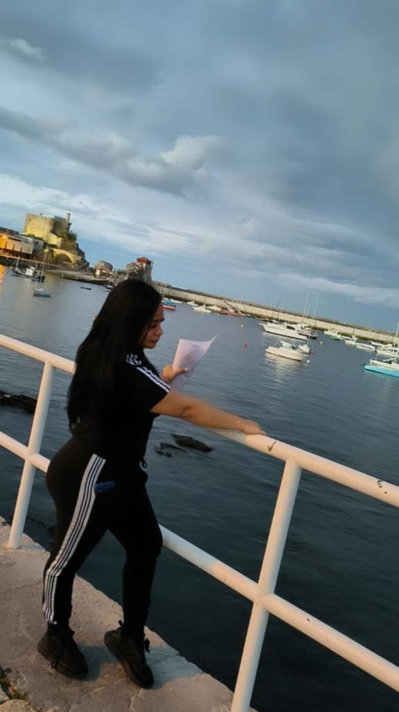 Chica busca chico en Almería: 