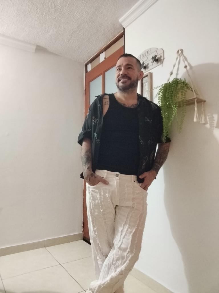 Chico busca chica en Toledo: 
