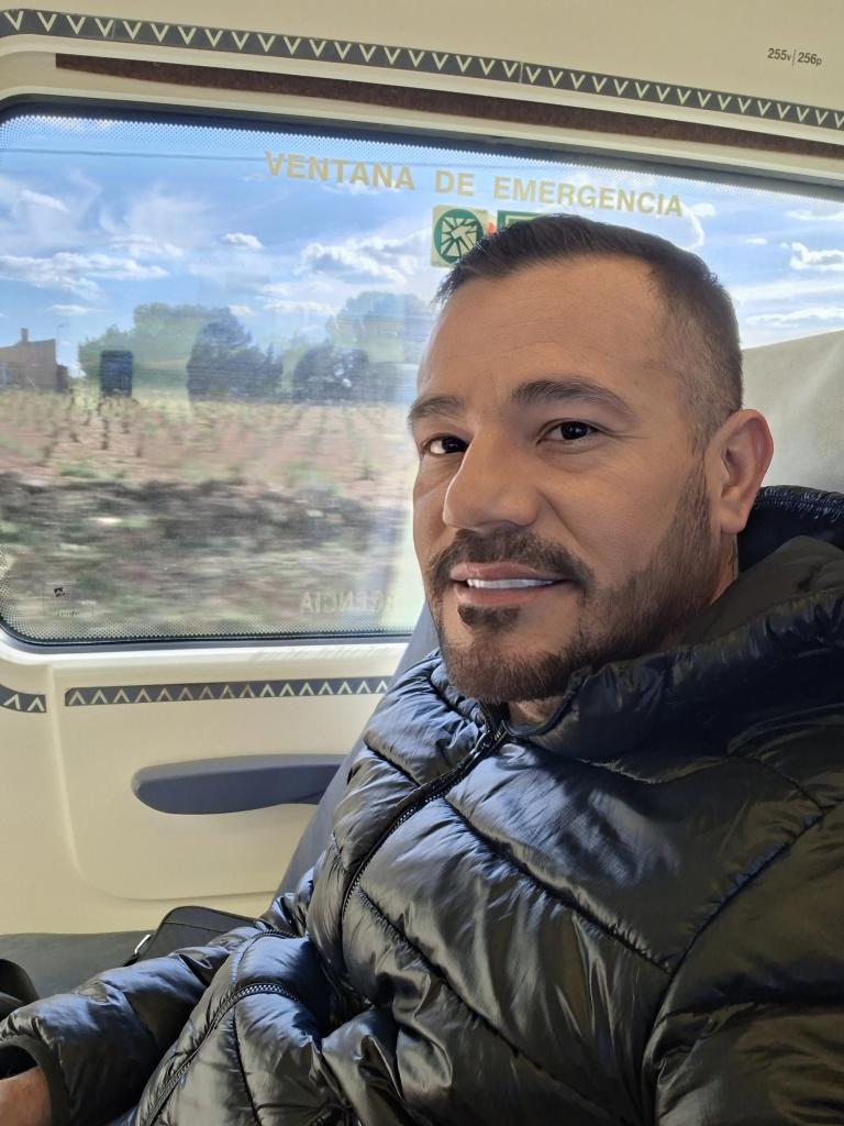 624422537: Chico busca chica en Toledo