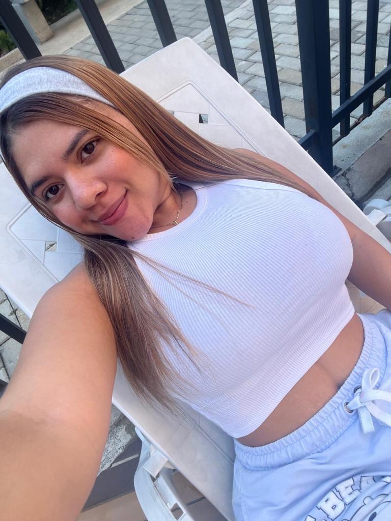 Chica busca chico en Ibiza: 