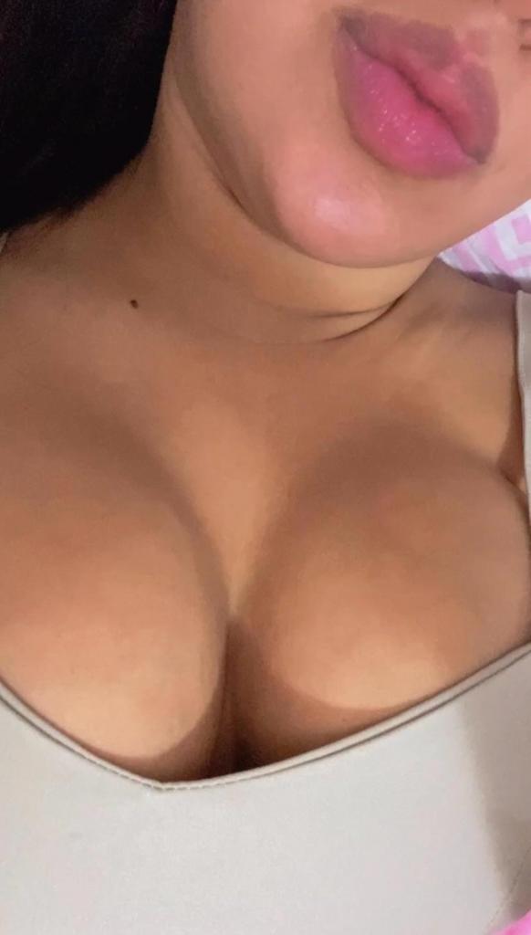 Chica busca chico en Almería: 