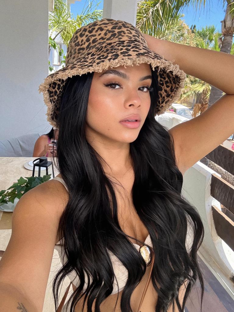 Chica busca chico en Almería: Chica busca chico