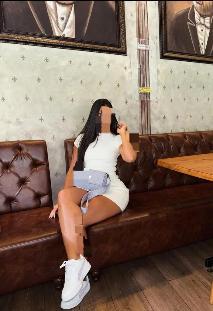 Chica busca chico en Sevilla: 