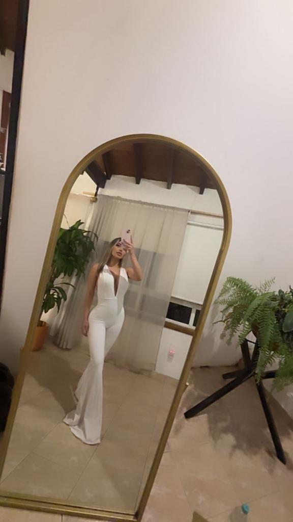 677374943: Chica busca chico en Barcelona