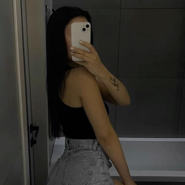 Chica busca chico en Huelva: 