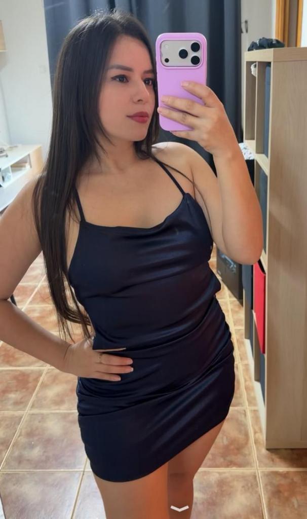 Chica busca chico en Ibiza: 