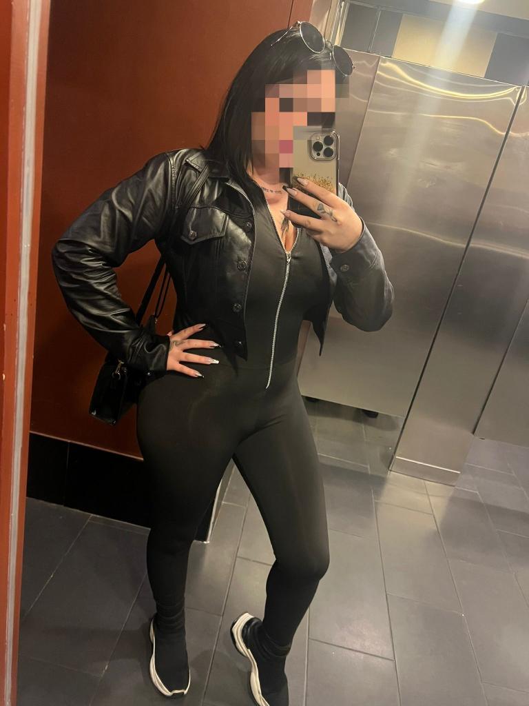 602606272: Chica busca chico en Barcelona