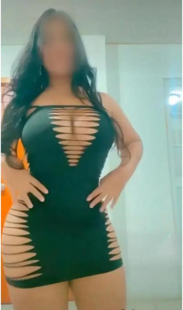 642413504: Chica busca chico en Málaga