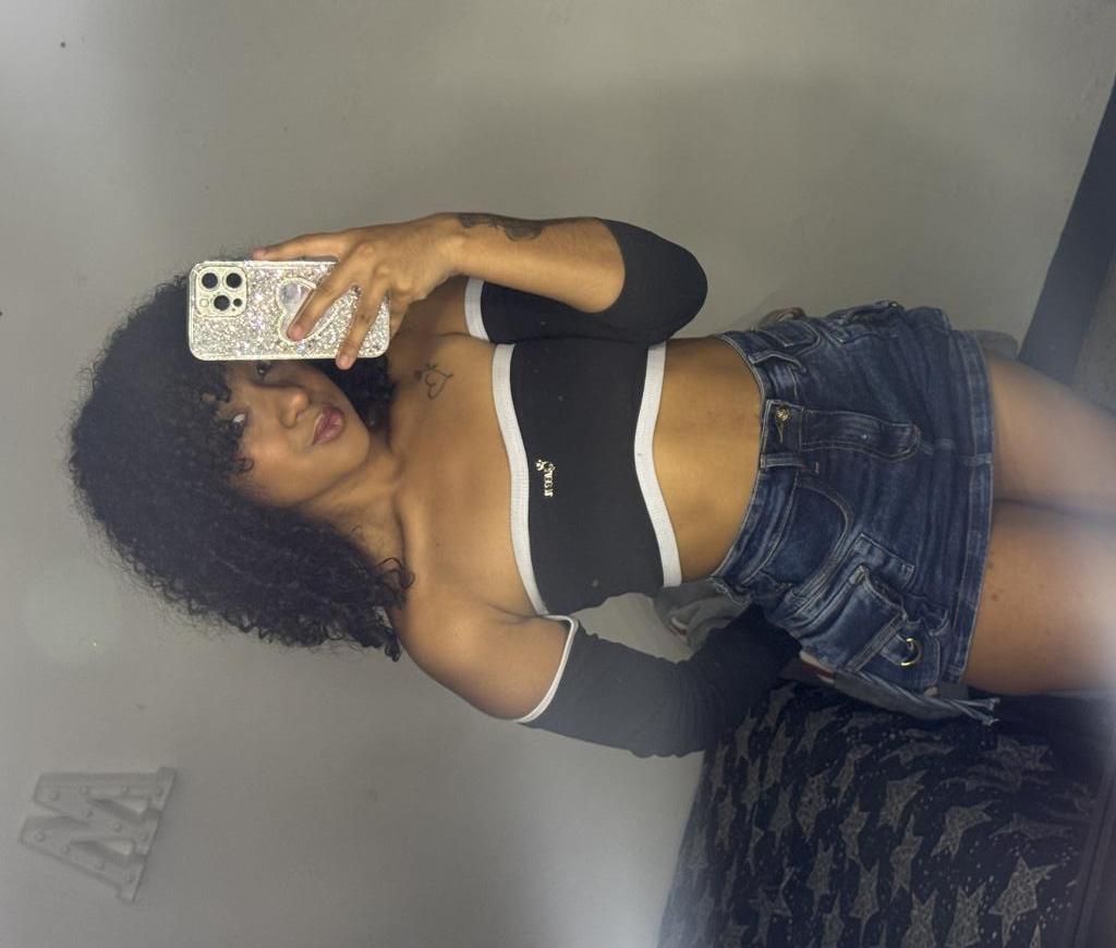 Chica busca chico en Sevilla: 