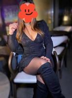 631651132: Chica busca chico en Barcelona