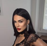 667787260: Chica busca chico en Alicante