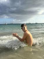663936078: Chico busca chica en Ibiza