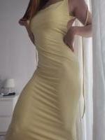 697323377: Chica busca chico en Granada