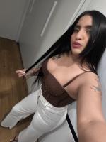 624085181: Chica busca chico en Madrid
