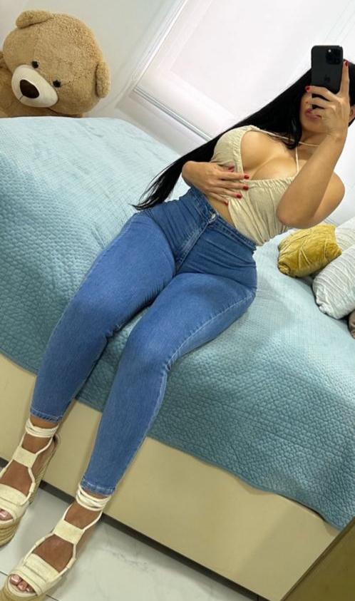 641932621: Chica busca chico en Sevilla