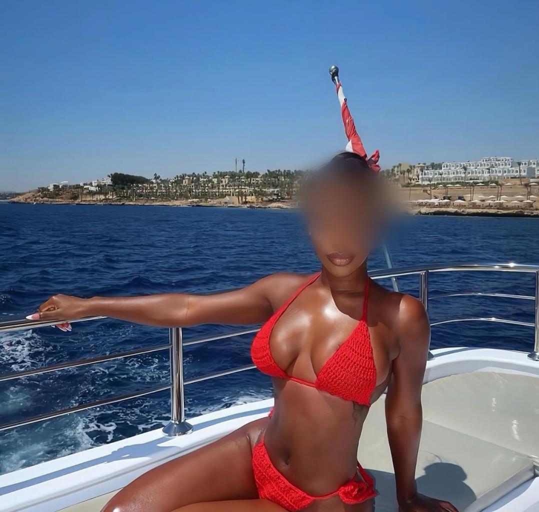Chica busca chico en Huelva: 