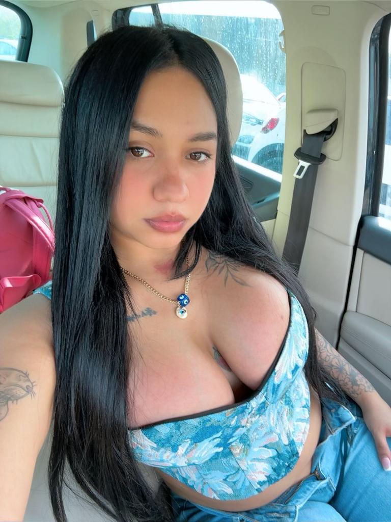 Chica busca chico en Huelva: 