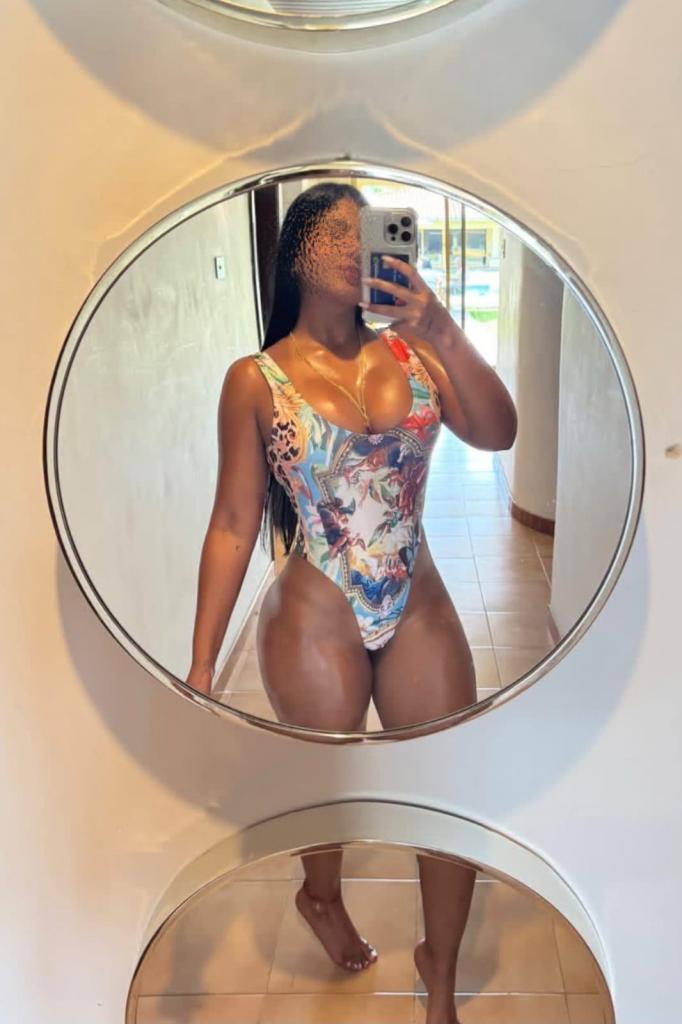 Chica busca chico en Murcia: 
