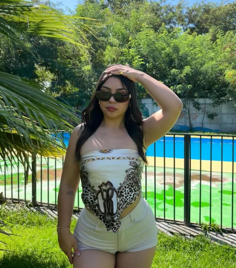 Chica busca chico en Granada: 