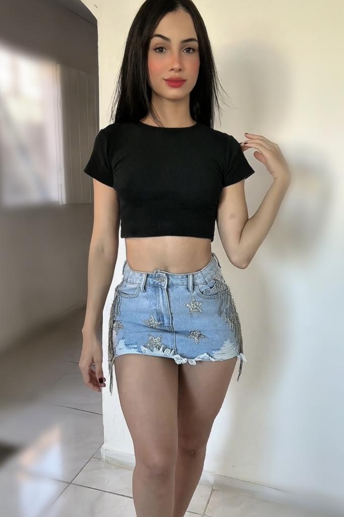 Chica busca chico en Ibiza: 