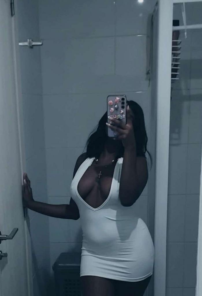 Chica busca chico en Valencia: Chica busca chico