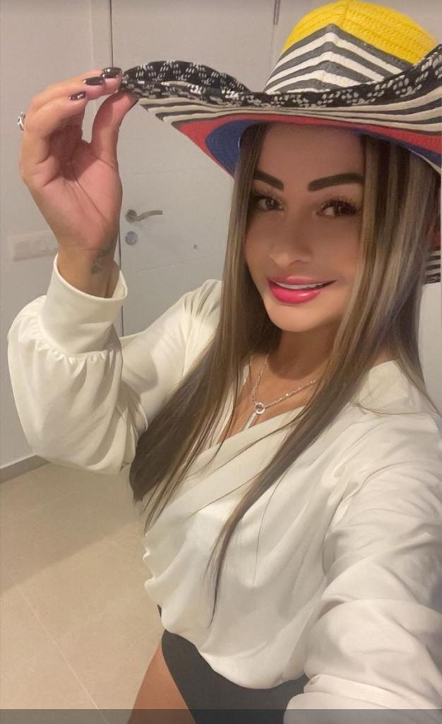 Chica busca chico en Tenerife: 