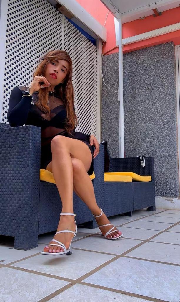 Chica busca chico en Tenerife: 
