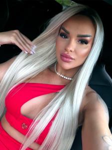 Chica busca chico en Málaga: Chica busca chico