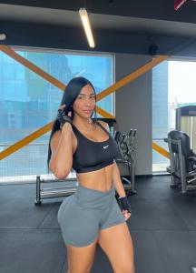 Chica busca chico en Tenerife: 