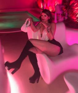 Chica busca chico en Mallorca: 
